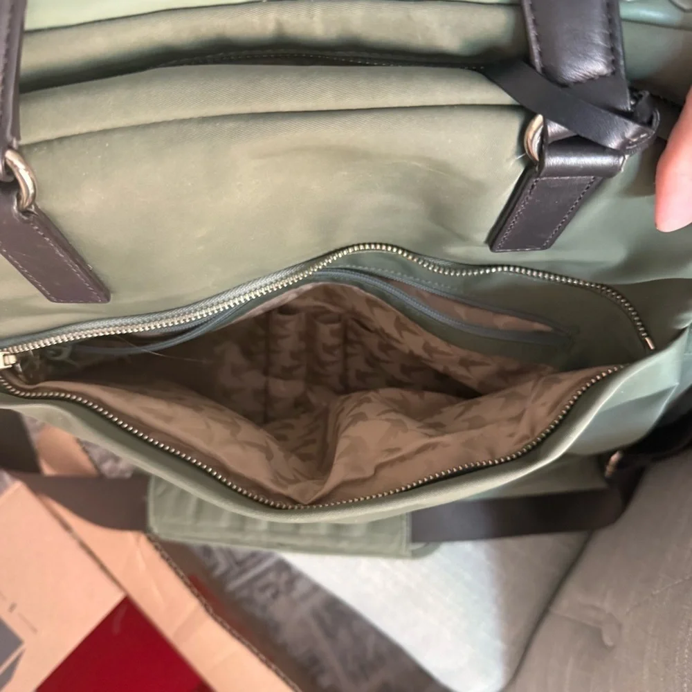 ⛱️🔥Lo & Sons - Olive Green O.G. 2 Medium Travel Bag - OS